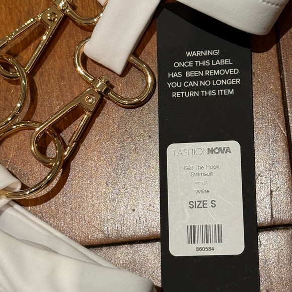 NWT Fashion Nova Small White cut out one piece swimsuit with Gold Chain Accents - Picture 3 of 3